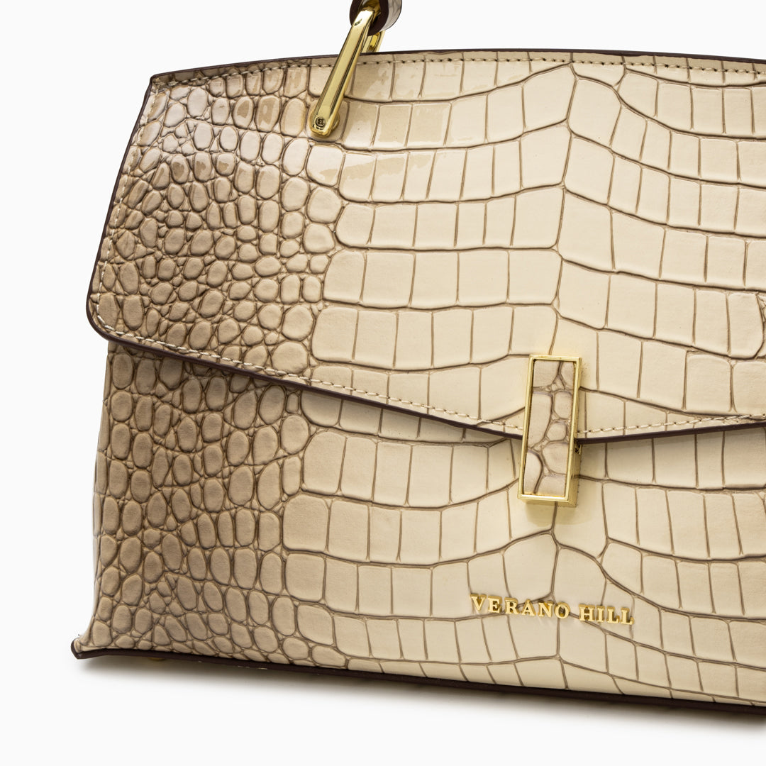 (CS) Deanna Medium Tote Bag