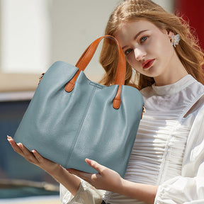 (CS) Ollie Medium Tote Bag